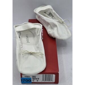 NIB Capezio Kids Daisy Ballet Flats - Color White - Size Kids 13W